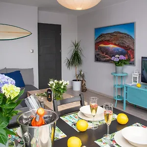 A Flat In - M121 Apartament